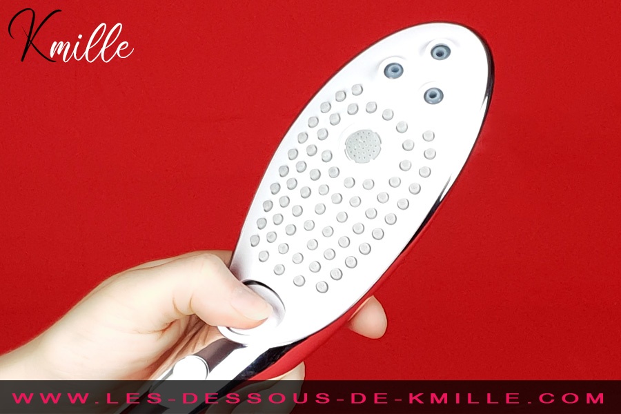 Le pommeau de douche Womanizer Wave, un stimulateur pour la douche